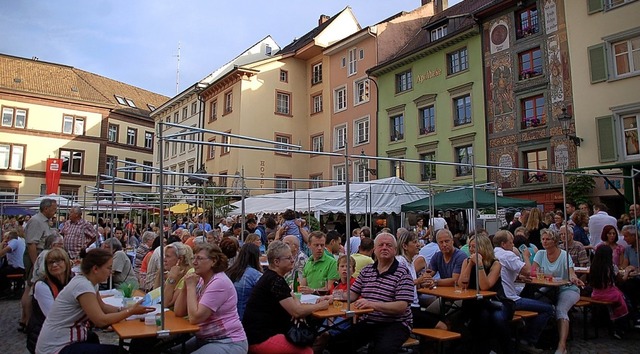 Vielseitiges Programm: Das Brckenfest... Mnsterplatz in Bad Sckingen statt.   | Foto: Hildegard Siebold