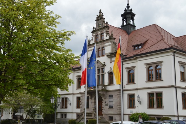 Das Rathaus in Schnau (Symbolbild).  | Foto: Edgar Steinfelder