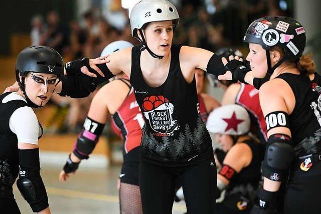 Fotos: Freiburger Bundesliga-Premiere im Roller Derby