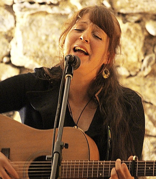 Theresa Dolds Lieder erzhlen von Sehnsucht und Heimweh.   | Foto: Martin Klabund