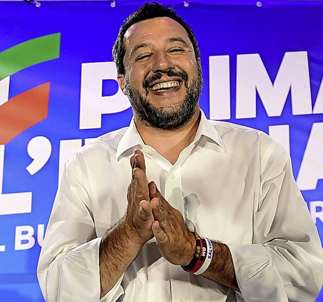 Will die Rechte einen:  Italiens Innenminister Matteo Salvini  | Foto: MIGUEL MEDINA (AFP)