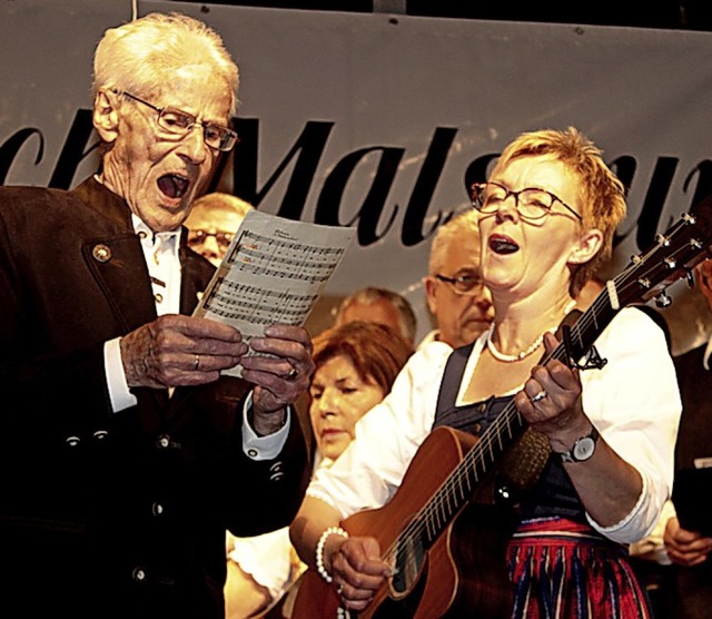 Franz Kuttruff und Doris Ebner bei ihrem Solo   | Foto: Heiner Fabry