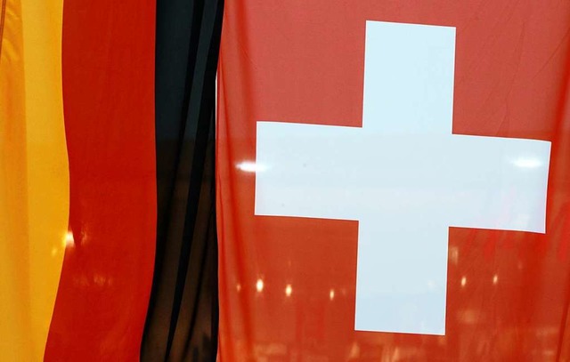 Die Schweiz und Deutschland haben unterschiedliche Sozialversicherungssysteme.   | Foto: Patrick Seeger