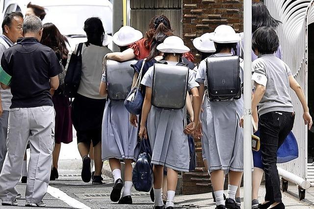 Messerstecher attackiert Schulkinder