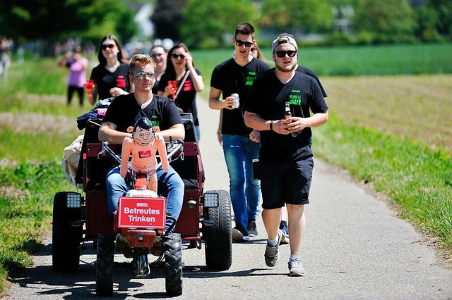 30.000 Weinfreunde waren am Gutedeltag zwischen Staufen und Mllheim unterwegs.  | Foto: Hans-Peter Mller