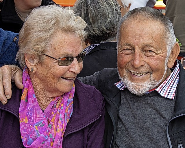 Rosmarie und Hubert Kessler, seit 61 Jahren verheiratet,  feiern gerne.  | Foto: Wolfgang Scheu