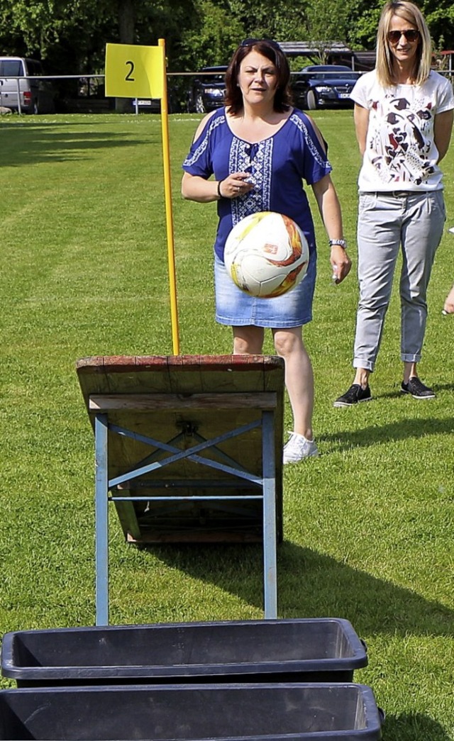 Hat was von Golf und von Fuball: Fuball-Golf  | Foto: Helmut Hassler