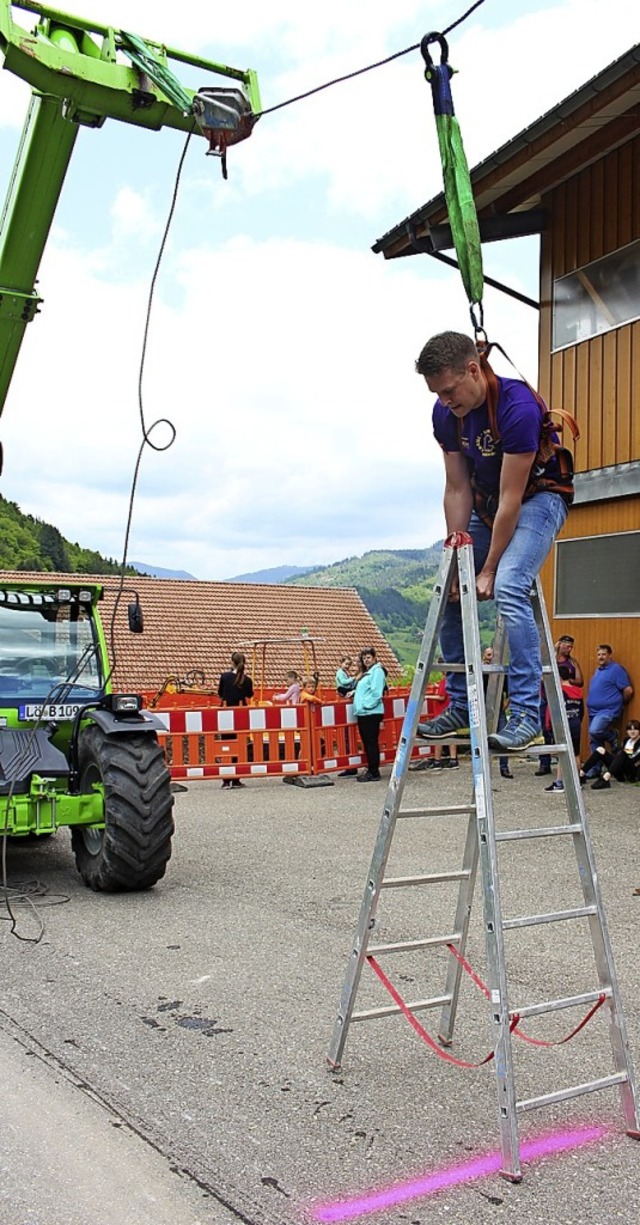 Als besonderes Highlight gab es beim V... in Schnenberg ein Bockleiter-Rennen.  | Foto: Martin Klabund