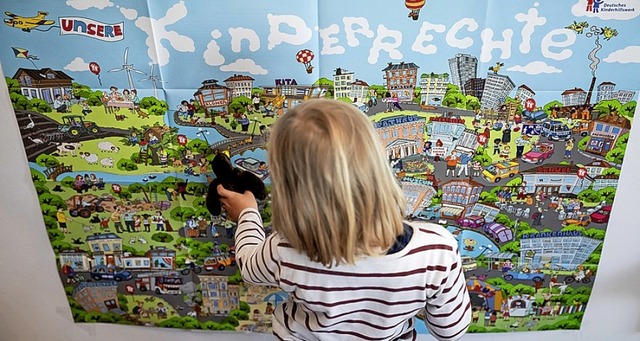 Kinderrechte sollen ins Grundgesetz  | Foto: Christoph Soeder (dpa)