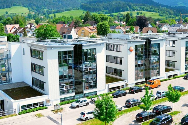 Seit 2004 befindet sich der Hauptsitz ...ices im Gewerbegebiet von Kirchzarten.  | Foto: Testo