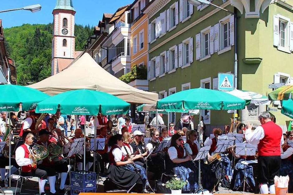 Die Trachtenkapelle Häg-Ehrsberg sorgte für gute Unterhaltung (Foto: Martin Klabund) Die Trachtenkapelle Häg-Ehrsberg sorgte für gute Unterhaltung (Foto: Martin Klabund)