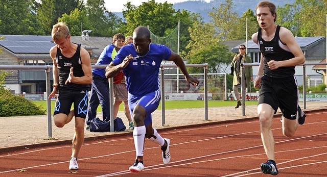Sprinter Michael Lutterbach, William S...ves und Johannes Willrett (von links)   | Foto: Karl-Hermann Murst