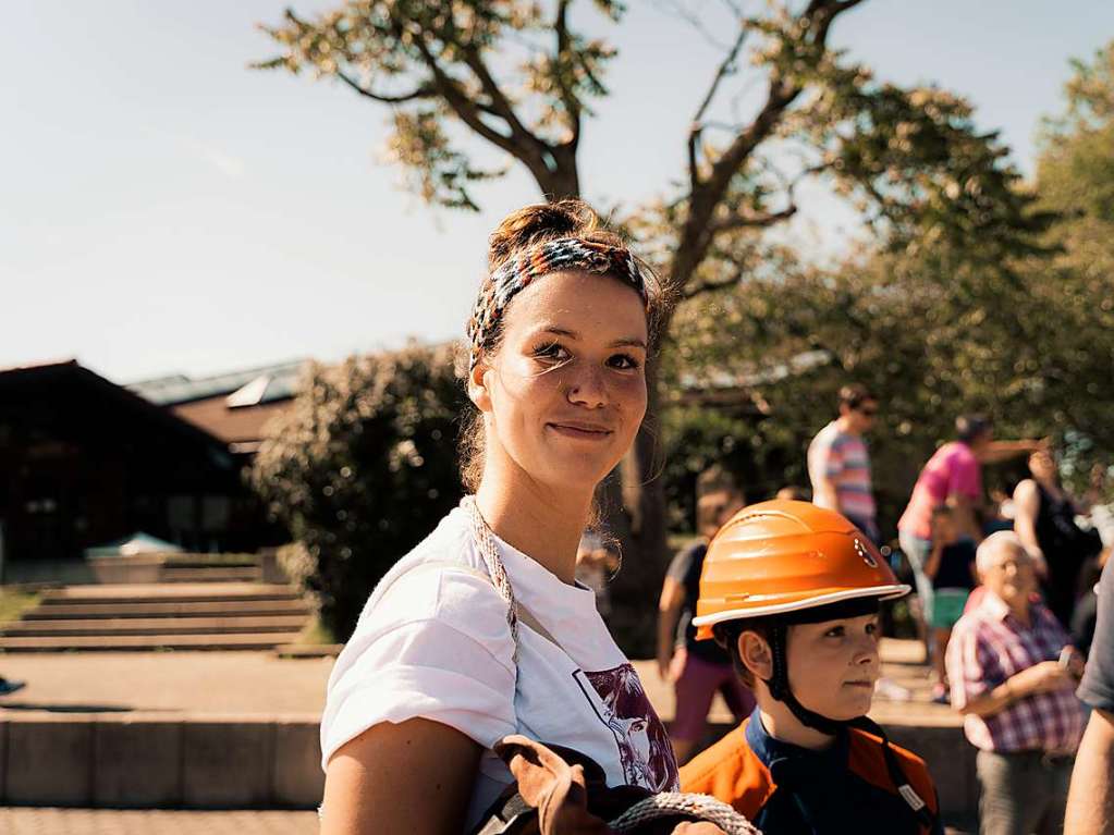 fudder-Mitarbeiterin Carla Bihl spielte bei der Feuerwehrbung das Opfer