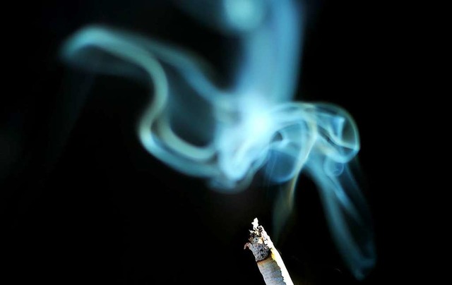 Was bringt der Umstieg auf die E-Zigarette?  | Foto: Karl-Josef Hildenbrand (dpa)