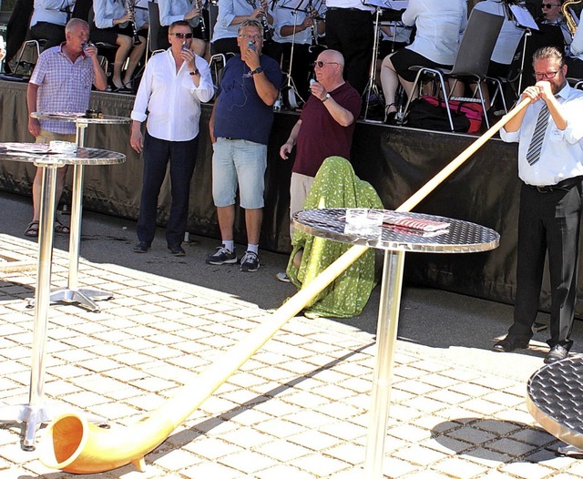Alphornklnge steuerten die Zeller Sta...nzert des Maulburger Musikvereins bei.  | Foto: Heiner Fabry