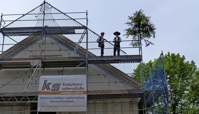 Auf dem &#8222;Haus Markus&#8220; des ...Jugendwerks wurde Richtfest gefeiert.   | Foto: Christine Weirich