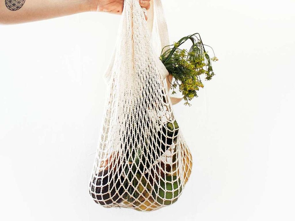 Gemüsenetze sind praktisch für jeden plastikfreien Einkauf.  | Foto: Sylvie Tittel