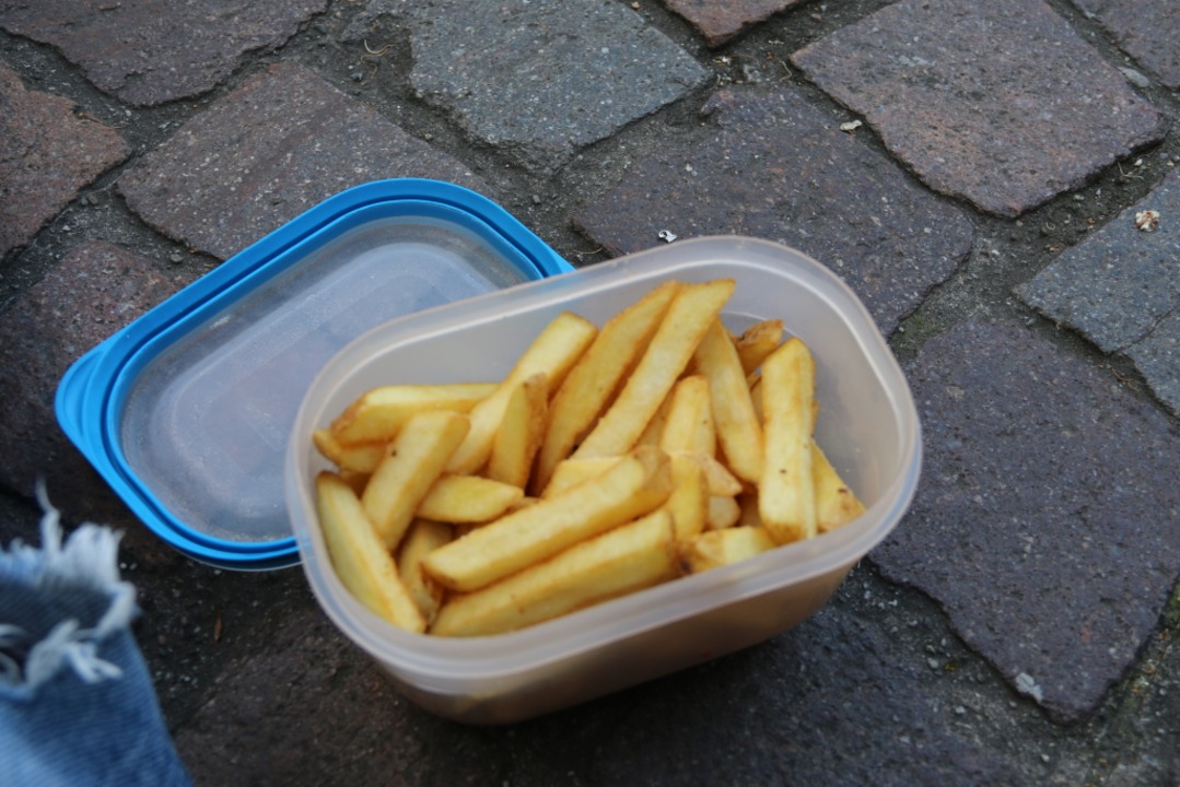 Pommes in der Tupperdose  | Foto: Emma Tries