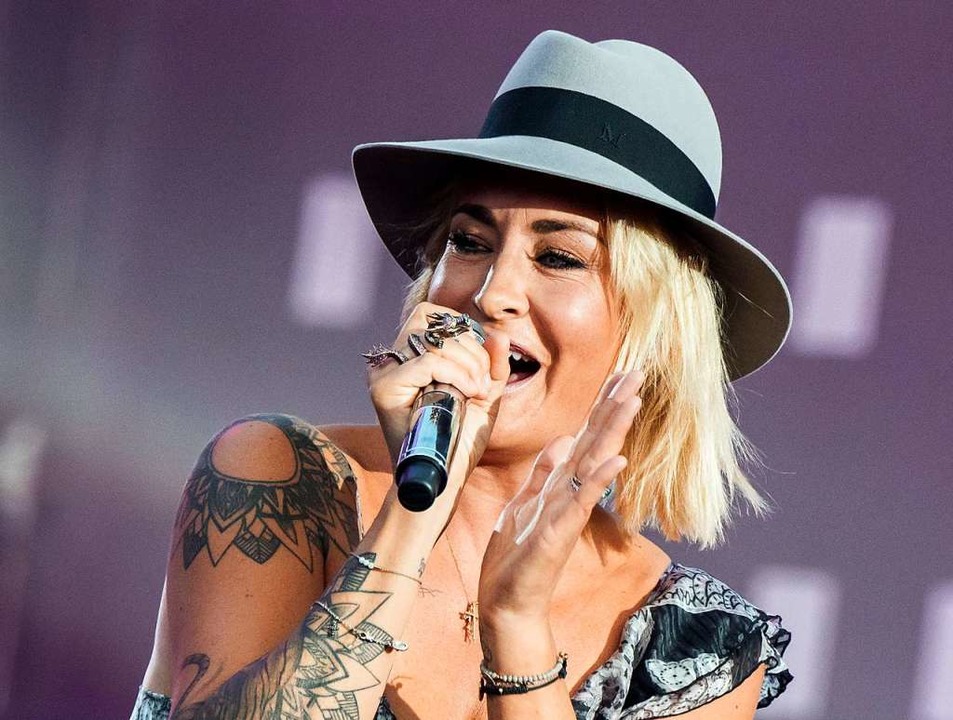Sarah Connors Song &#8222;Vincent&#822... hoch, wenn er an Mdchen denkt&#8220;  | Foto: Daniel Bockwoldt (dpa)