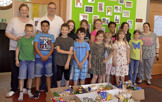 Spendenbergabe in der Grundschule Herbolzheim   | Foto: Jrg Schimanski