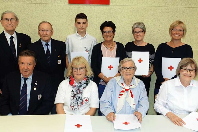 Fr langjhrige Mitgliedschaft geehrt ... und Maria Merle (sitzend, von links).  | Foto: Michael Gottstein