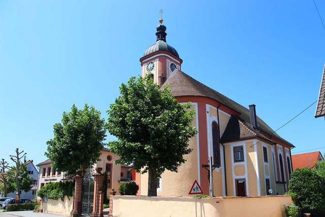 Die Trauung fand in der St. Vincentiuskirche in Neuershausen statt.  | Foto: Horst David