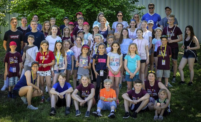 Die Teilnehmer der TSG tlingen am Landeskinderturnfest hatten gut lachen.    | Foto: Stefan Hferlin