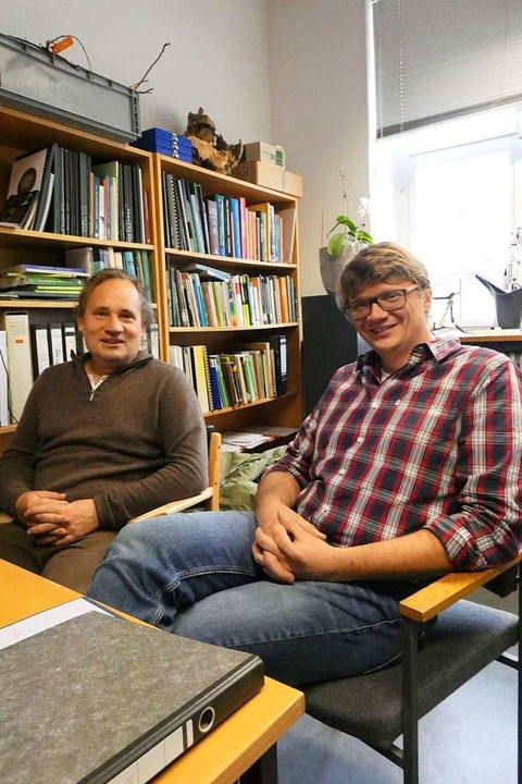 Betreuen das Projekt: Thomas Weich (li... Pyttel  von der  Universitt Freiburg  | Foto: Erik Kunz