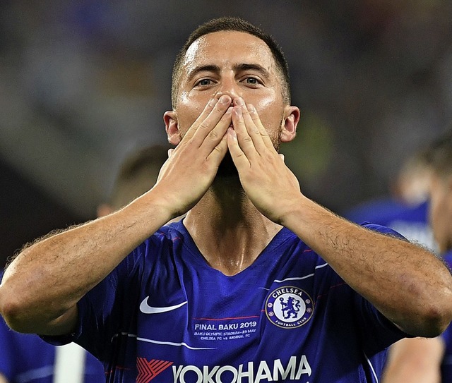 Wurde von Chelsea-Direktorin Marina Gr...fi&#8220; verabschiedet: Eden Hazard.   | Foto: OZAN KOSE (AFP)