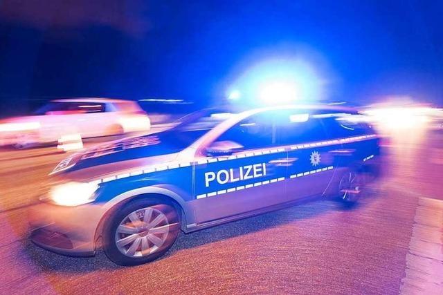 BMW-Fahrer flchtet mit Tempo 200 und ohne Licht vor der Polizei
