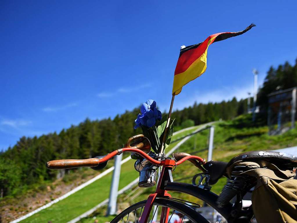 Die Oldtimerfreunde Hochschwarzwald haben am Pfingstwochenende zum Jubilumstreffen an die Hochfirstschanze geladen. <?ZP?>
