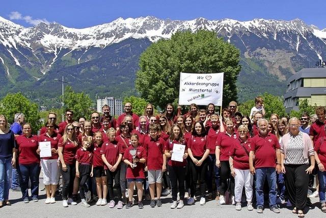 Akkordeongruppe Münstertal erneut auf dem Gipfel