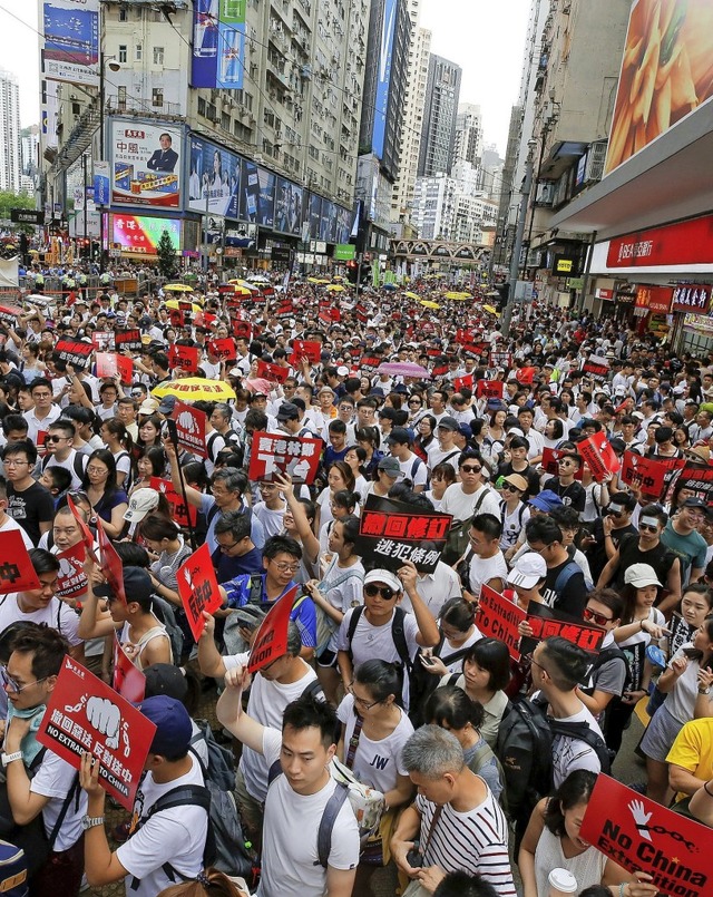 Proteste am Sonntag in Hongkong  | Foto: Kin Cheung (dpa)