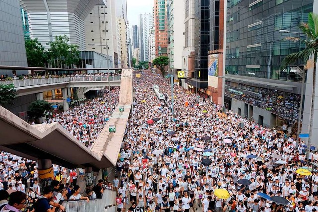 Massendemonstration in Hongkong  | Foto: Erin Hale (dpa)