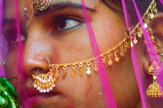 Ein indisches Mdchen, aufgenommen bei seiner Hochzeit   | Foto: Divyakant Solanki