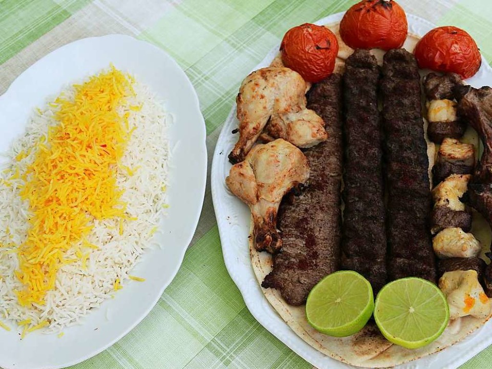 Reis darf in der persischen Küche nich... wird viel Geflügel und Lamm serviert.  | Foto: Hannes Selz