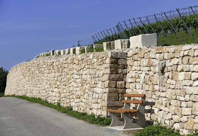 Umstritten: Die Trockenmauer in Biengen   | Foto: Victor Adolf