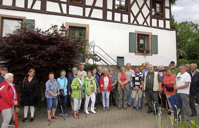 Die Teilnehmer des zweistndigen Dorfrundgangs   | Foto: Reiner Merz