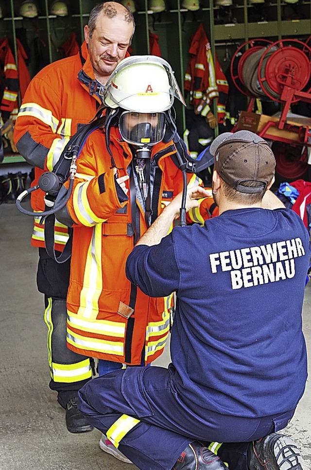 Die Uniform ist noch ein bisschen gro.  | Foto: Feuerwehr Bernau