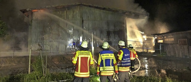 Vor zwei Wochen brannte eine Scheune zwischen Herbolzheim und Wagenstadt.   | Foto: Feuerwehr Herbolzheim