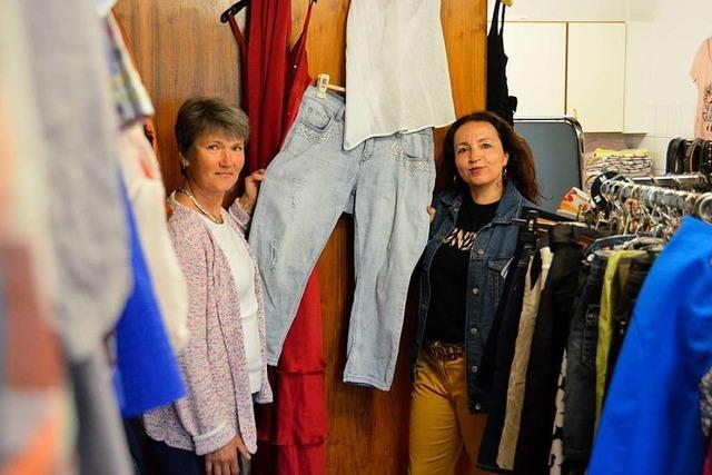 DRK-Kleiderladen mit gnstigen Klamotten in Heitersheim luft gut