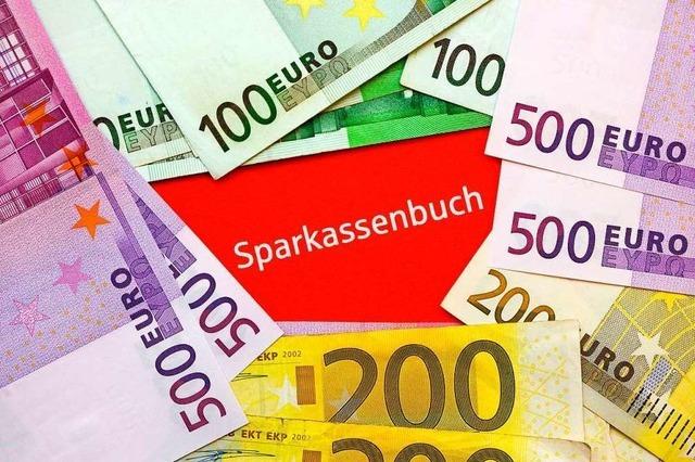 Stadt hat 18 Millionen auf der hohen Kanten − und zahlte 144.000 Euro Negativzins