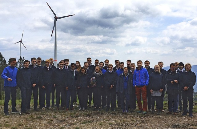 Die niederlndische Studentengruppe auf der Prechtler Schanze  | Foto: Windkraft Schonach