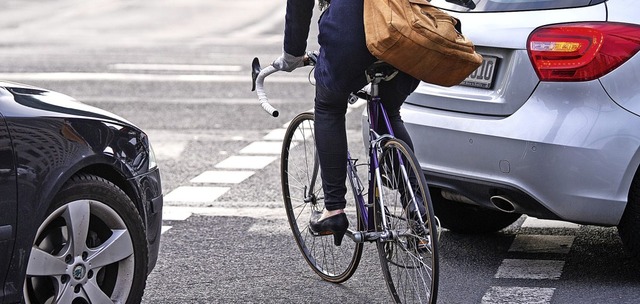 Das Auto stehen lassen und das Fahrrad...diesem Jahr wieder zur Teilnahme auf.   | Foto: Monika Skolimowska (dpa)