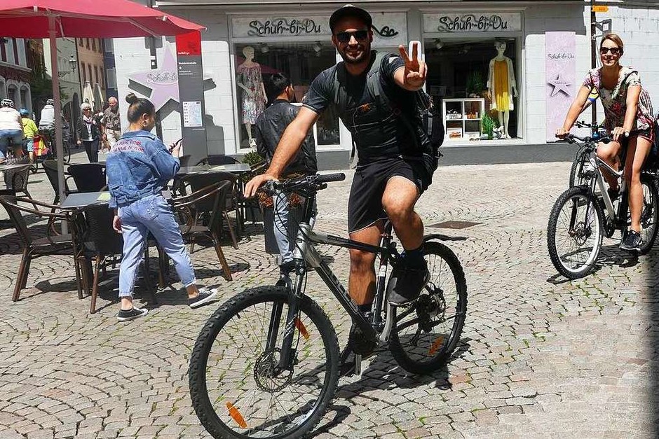 Egal ob mit Inlineskates oder Fahrrad: Bewegung war angesagt beim Slow-up Hochrhein 2019. (Foto: Lea Rollbühler) Egal ob mit Inlineskates oder Fahrrad: Bewegung war angesagt beim Slow-up Hochrhein 2019. (Foto: Lea Rollbühler)