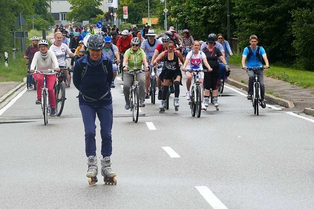 Egal ob mit Inlineskates oder Fahrrad:...g war angesagt beim Slow-up Hochrhein.  | Foto: Lea Rollbhler