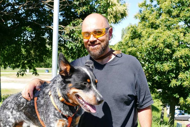 Suchhund Ferris mit Herrchen Claudio Cristiano  | Foto: privat