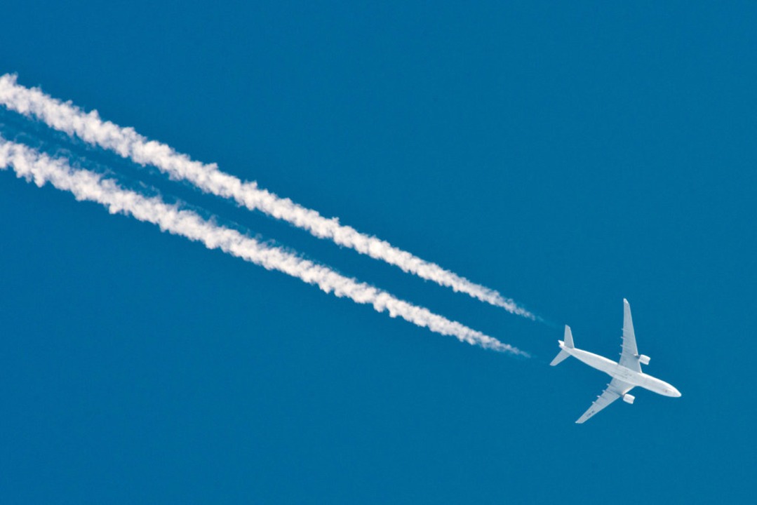 Turbulenzen sind in luftiger Hhe kein...lug nach Basel gibt es aber nicht oft.  | Foto: Patrick Pleul