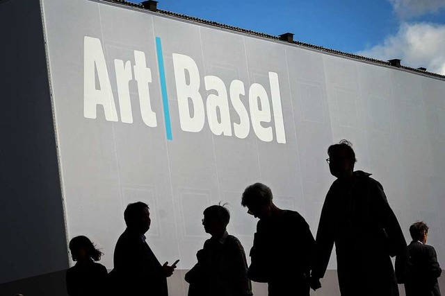 Auf der Art Basel ging eine Plastik zu Bruch.  | Foto: FABRICE COFFRINI (AFP)