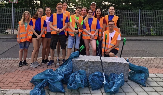 Das Jugendrotkreuz des Ortsvereins Ml...melte  an den Schulen Mllheims Mll.   | Foto: Privat